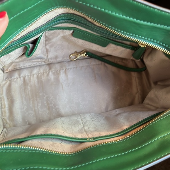 Michael Kors Green Leather Purse Gold Hardware - Picture 10 of 12